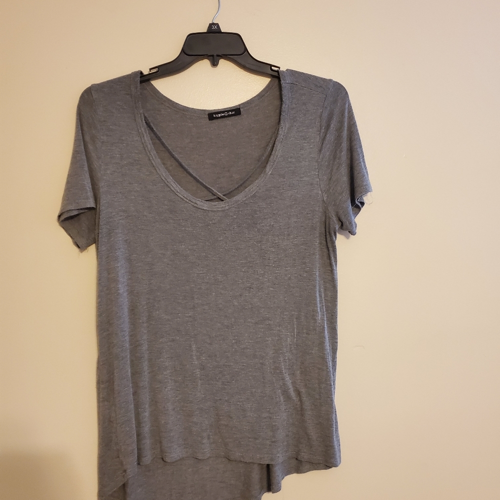 Gray Neck Detail Short Sleeve HiLo Women's Top, XL